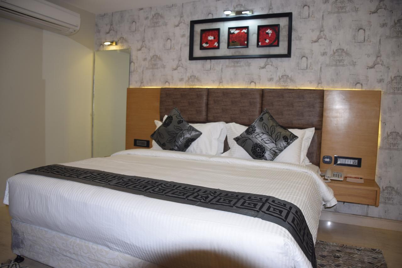 Golden Tree Hotel Puri Exterior photo