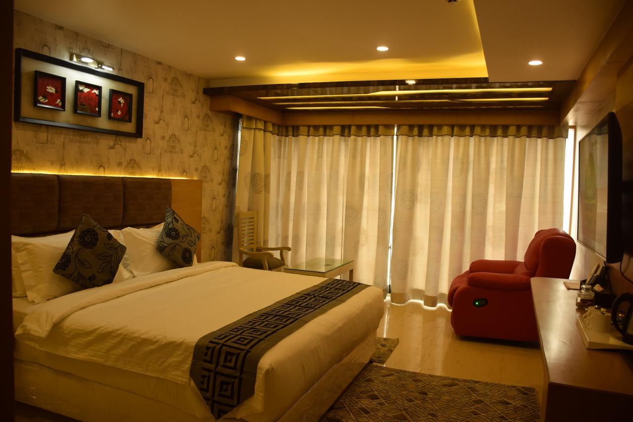 Golden Tree Hotel Puri Exterior photo